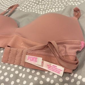 PINK Wear Everywhere wireless push-up bra
